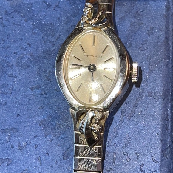 Vintage Wittnauer Watch 4 Diamonds & 10KT RGP Band - Picture 9 of 16